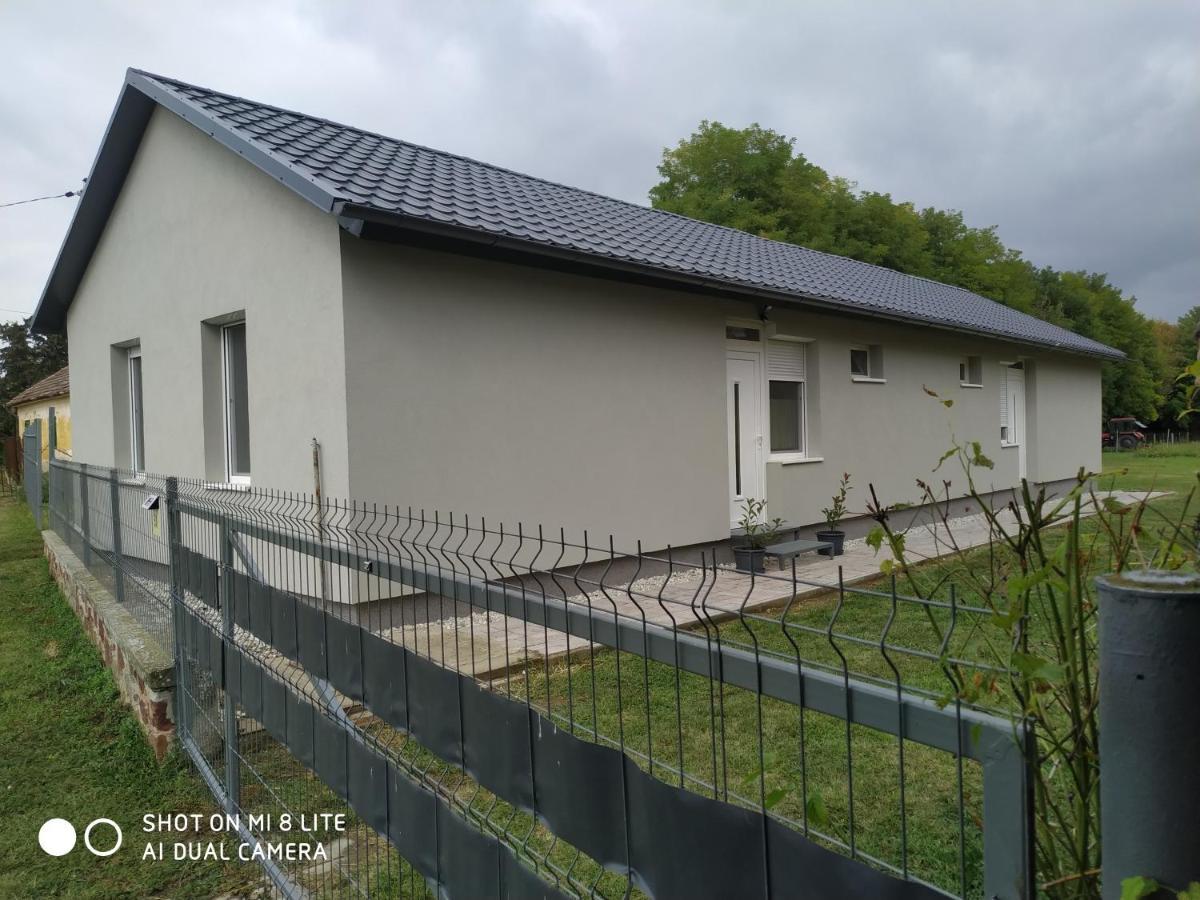 Sueni Apartman Ordacsehi Extérieur photo