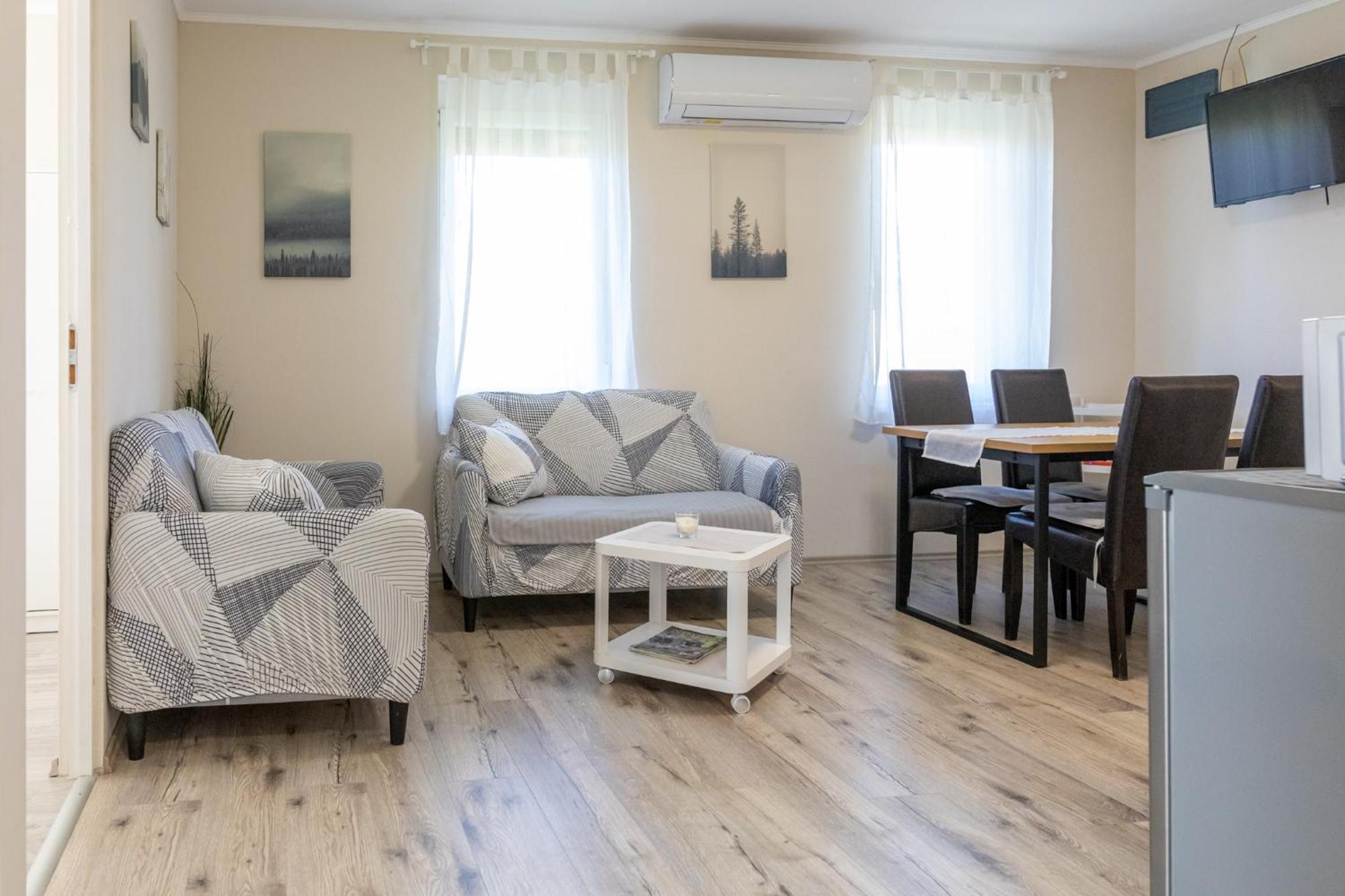 Sueni Apartman Ordacsehi Extérieur photo